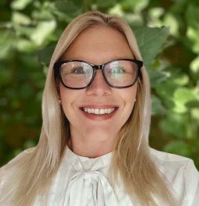 Amanda, registered ergonomic consultant at Injury Prevention Plus